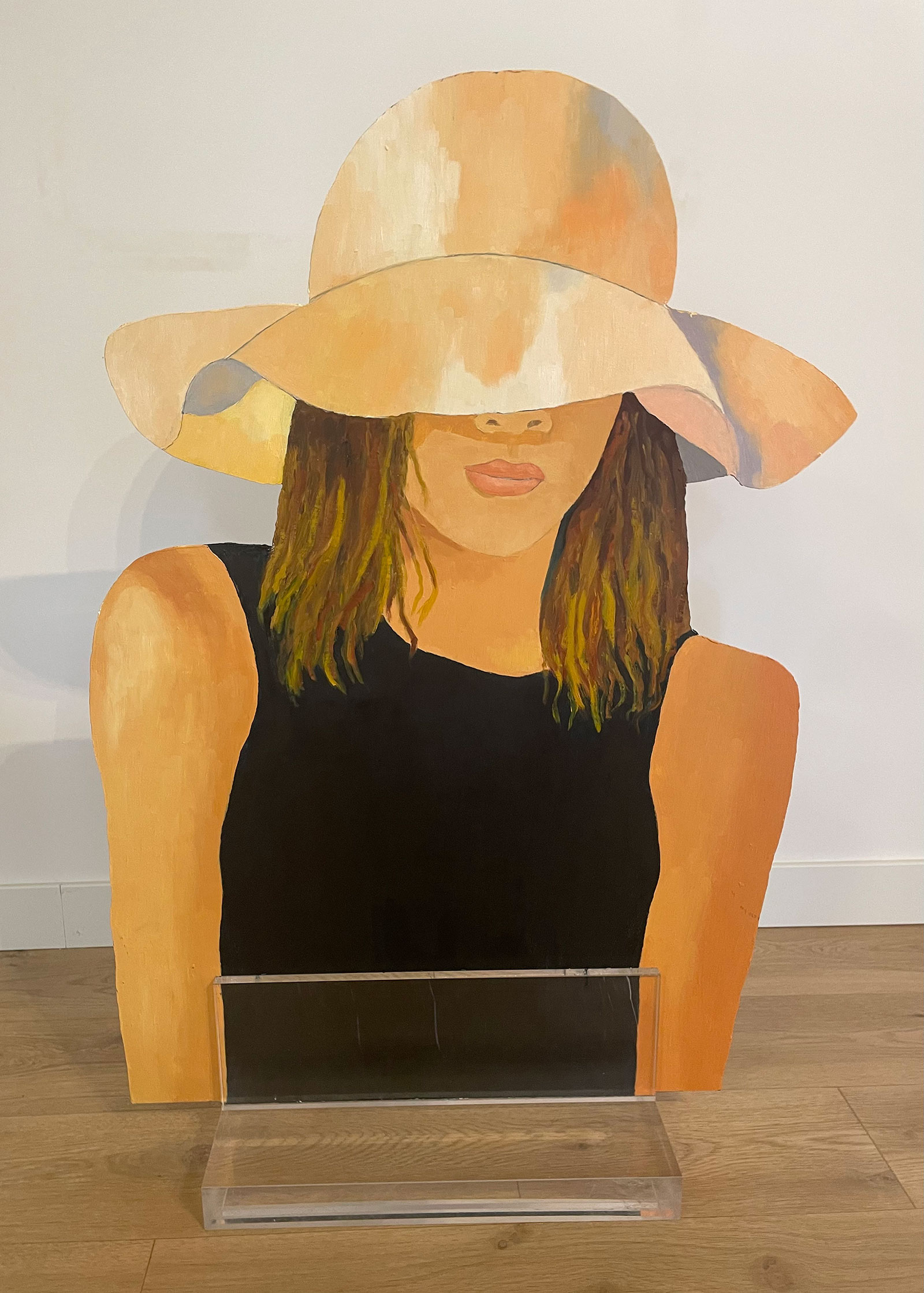 La-chica-con-sombrero-front